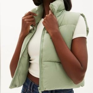 Aeropostal Puffer Vest - Size XL